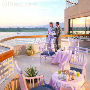 Sonesta St. George Hotel 13